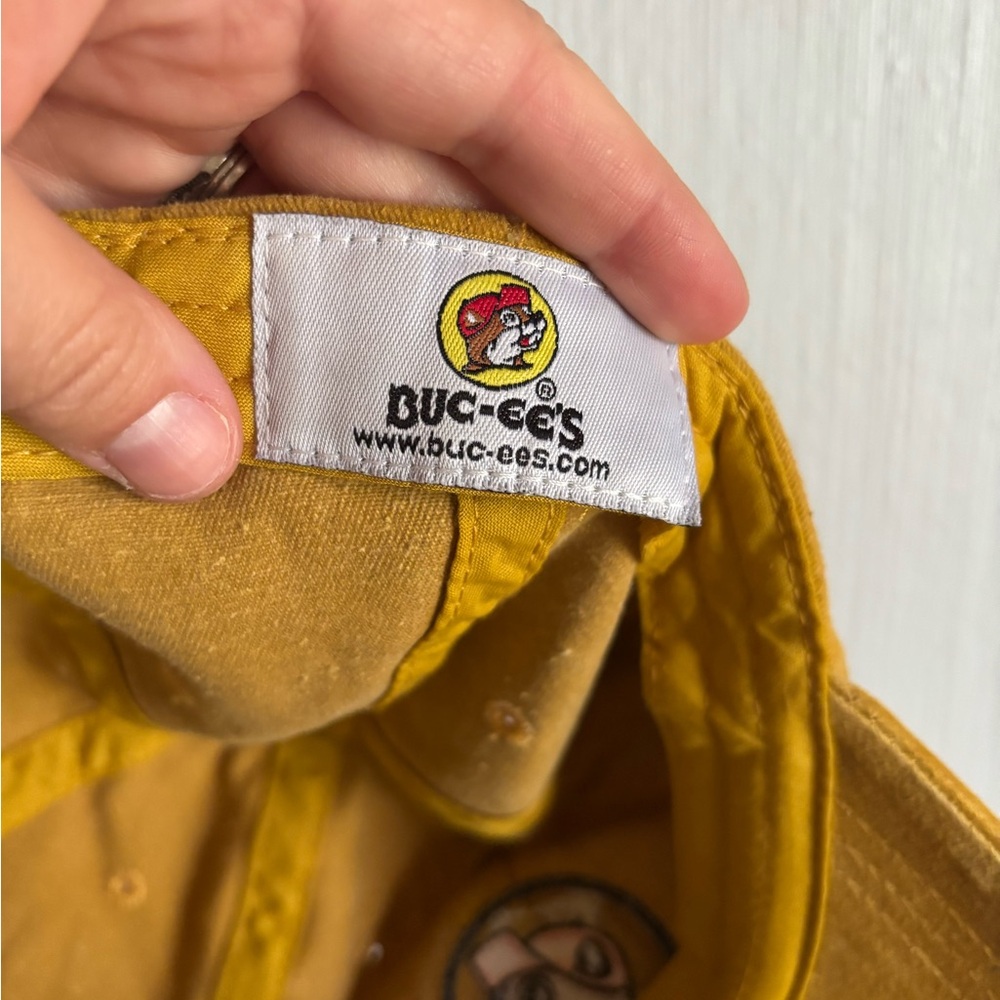 Buc-ees hat - Picture 3 of 5